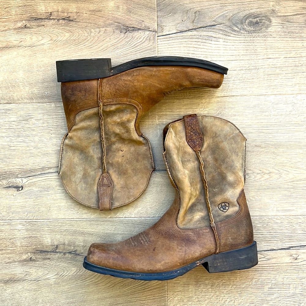 Men’s Ariat boots size 11